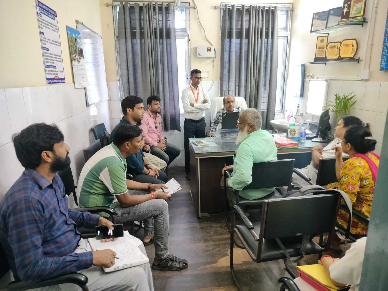 एनक्वास प्रमाणीकरण के लिए सदर अस्पताल में समीक्षा व मूल्यांकन का  कार्य जारी