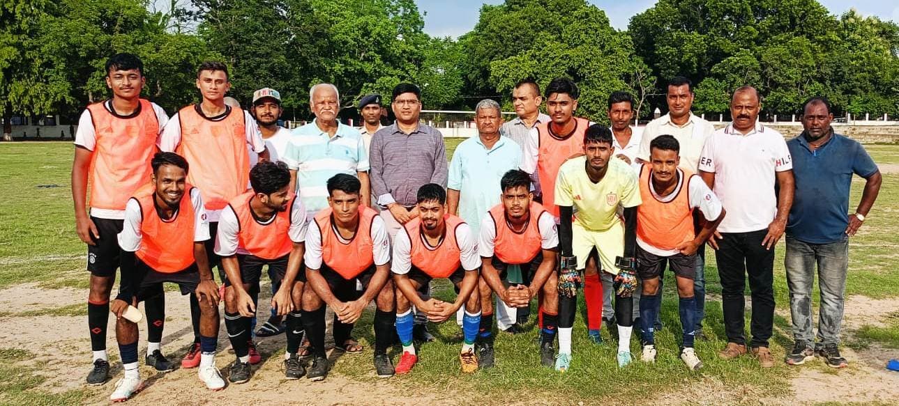 पोलो मैदान में जिला फुटबॉल लीग का हुआ आगाज, उद्घाटन मैच बराबरी पर हुआ समाप्त