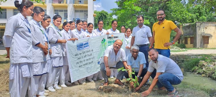 मानसिक व शारीरिक रूप से सेहतमंद रहने के लिए वृक्ष जरूरी: सिविल सर्जन