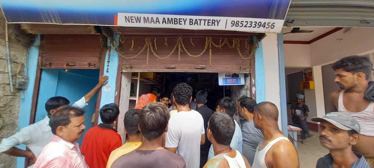 मसौढ़ी में दुकान का शटर तोड़ सात लाख की बैट्री की चोरी
