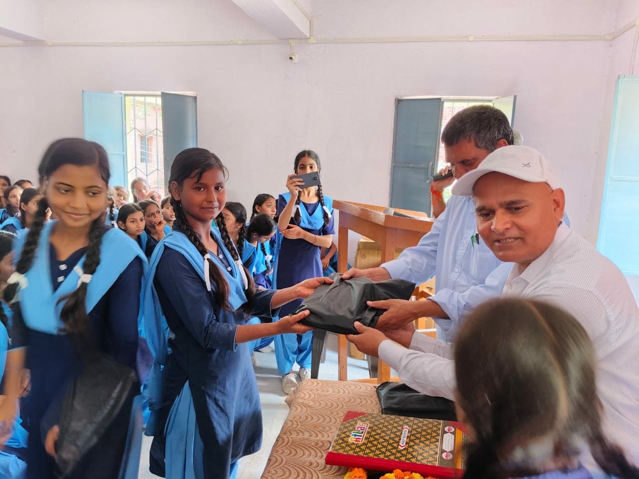 बच्चे सुबह उठकर करें पढ़ाई, प्राप्त होगा लक्ष्य : बीडीओ