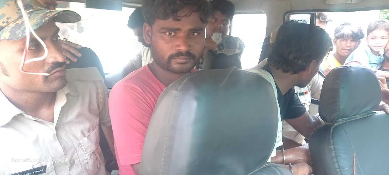 छिनतई मामले में दो अपराधी गिरफ्तार