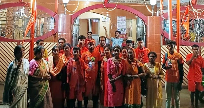 गुलाबबाग जीरोमाइल शिविर से रवाना हुआ बंगाल के कांवरियो का जत्था