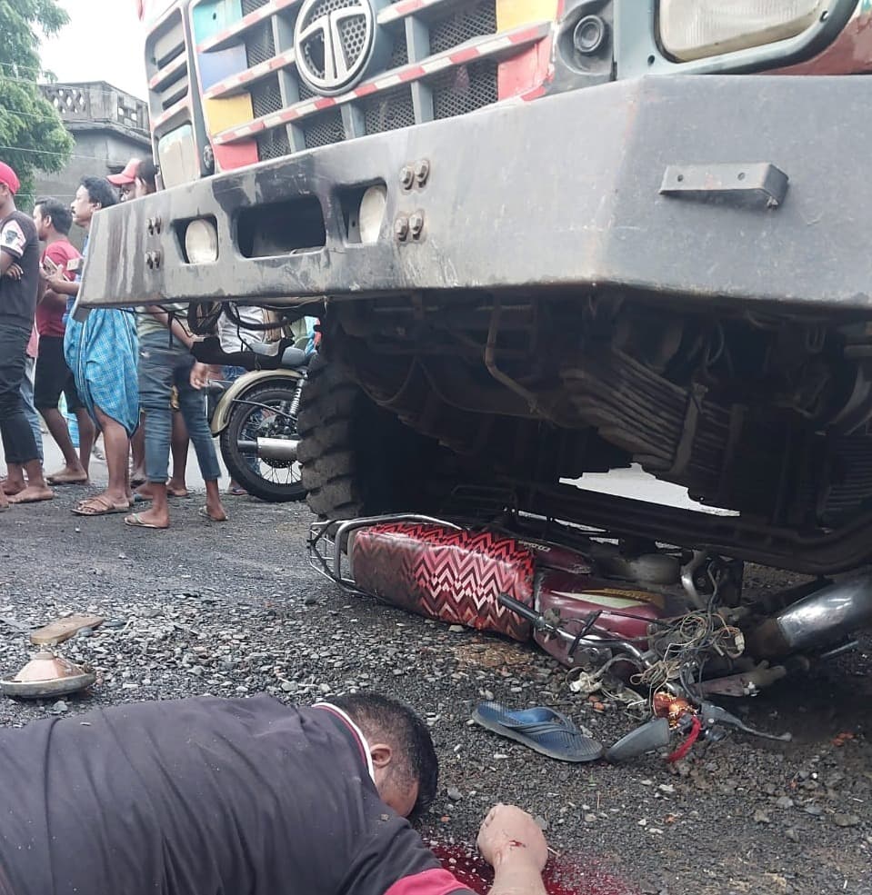 हाइवा के धक्के से बाइक सवार की मौत