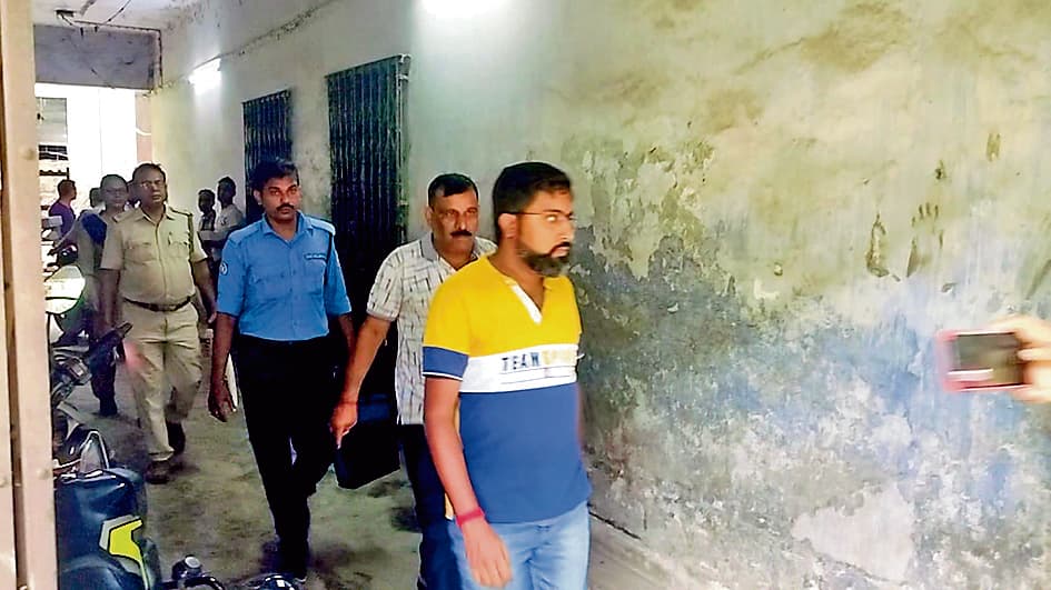 लाखों रुपयों की धोखाधड़ी में फंसा इवेंट मैनेजमेंट कंपनी का संचालनकर्ता, किया गया गिरफ्तार