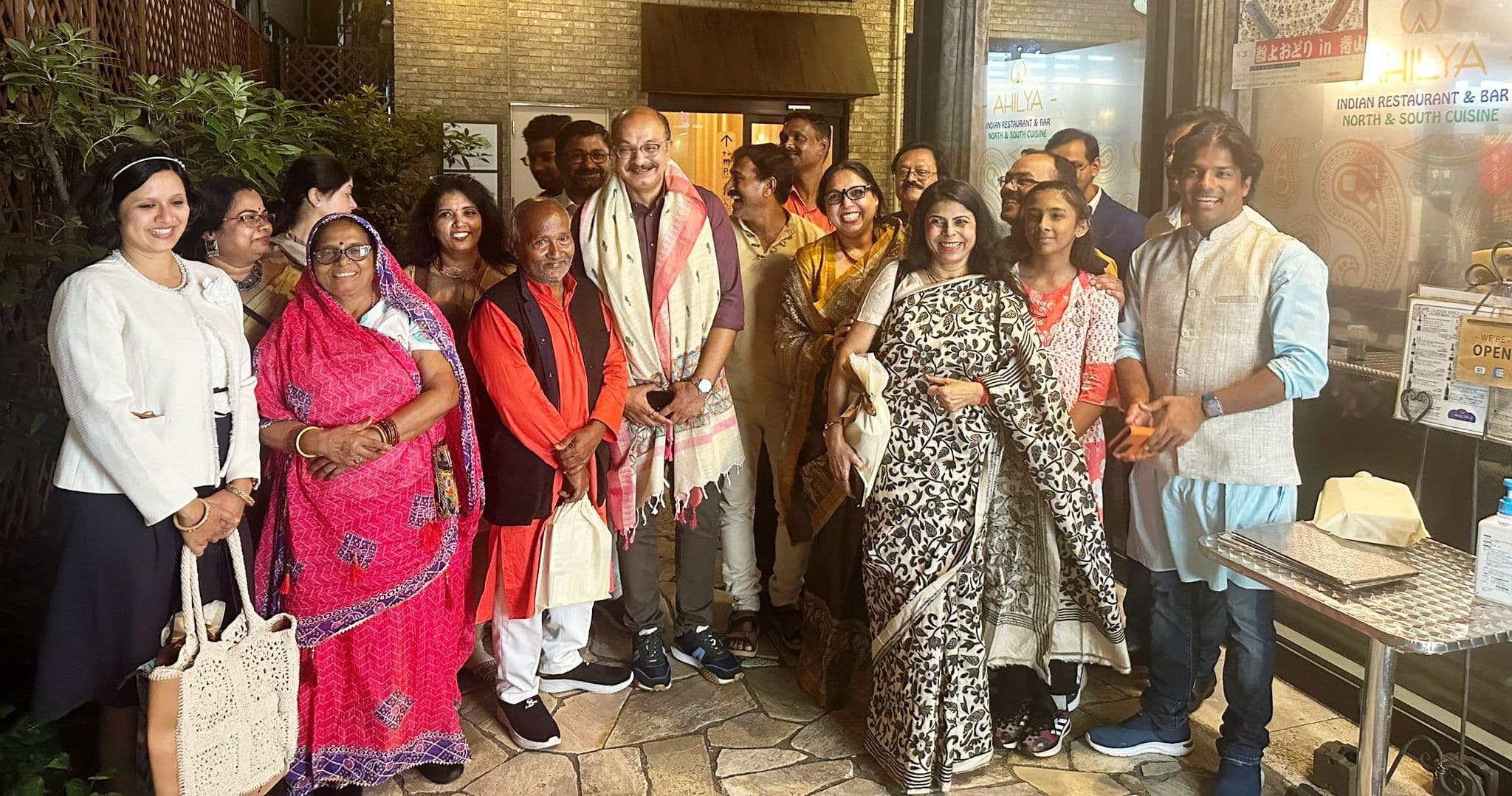 जापान में पद्मश्री शांति देवी व अशोक कुमार विश्वास का हुआ सम्मान