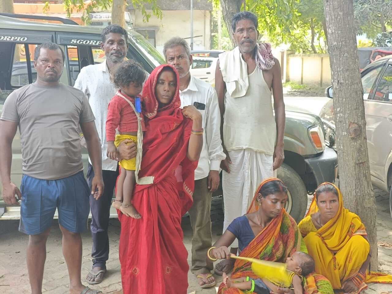 मृतका के पिता ने एसडीपीओ से लगायी न्याय की गुहार, आरोपित की गिरफ्तारी की मांग