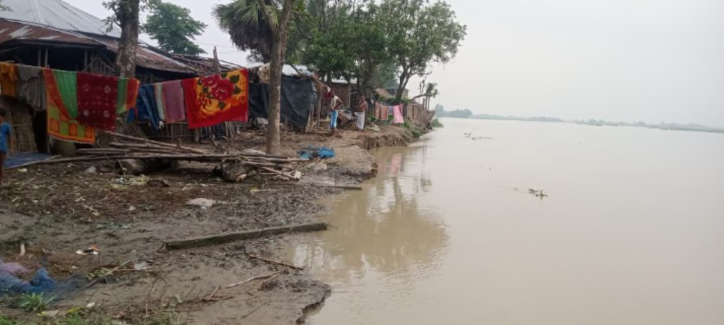 कटाव से प्रभावित गांवों को सीओ ने लिया जायजा, बोले- पीड़ितों को मिलेगा जीआर अनुदान
