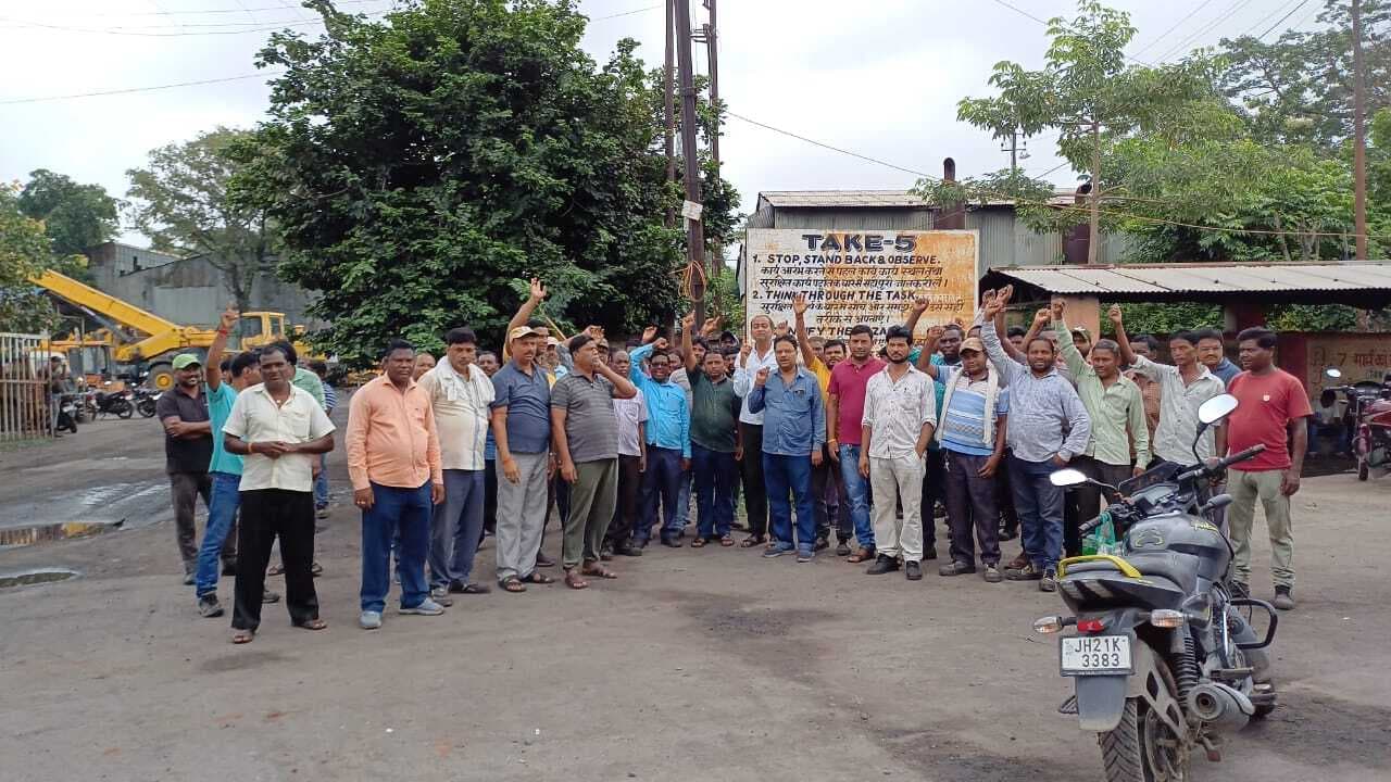 सुरक्षा सामग्री मिलने से असुरक्षित महसूस कर रहे कोल कर्मी: यूनियन