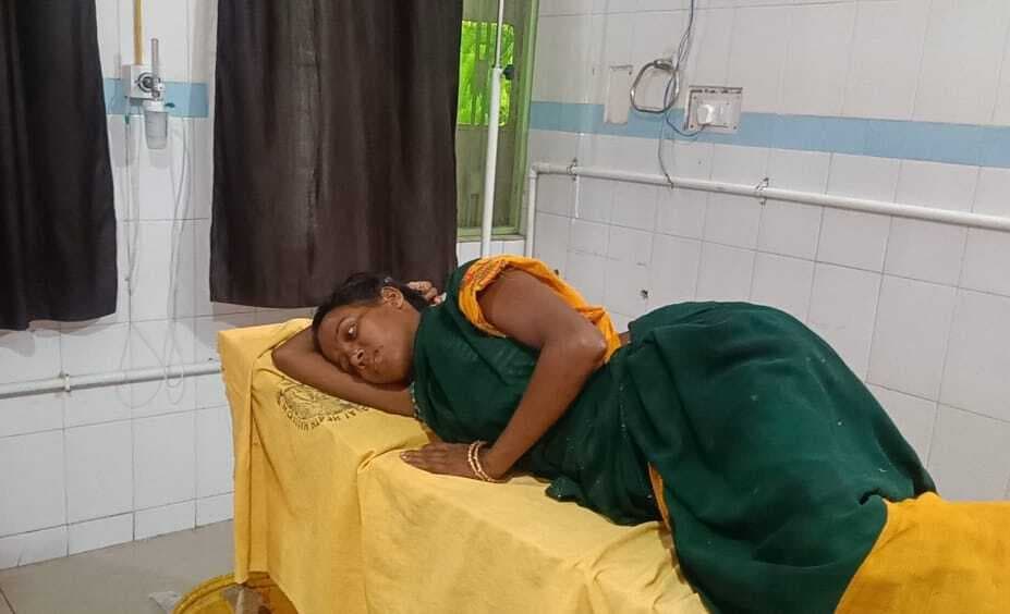 पति से विवाद होने पर महिला ने दो मासूमों के साथ खाया यूरिया