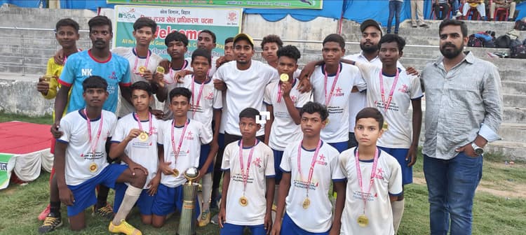 जमुई की टीम बनी सुब्रतो मुखर्जी फुटबॉल टूर्नामेंट की चैंपियन