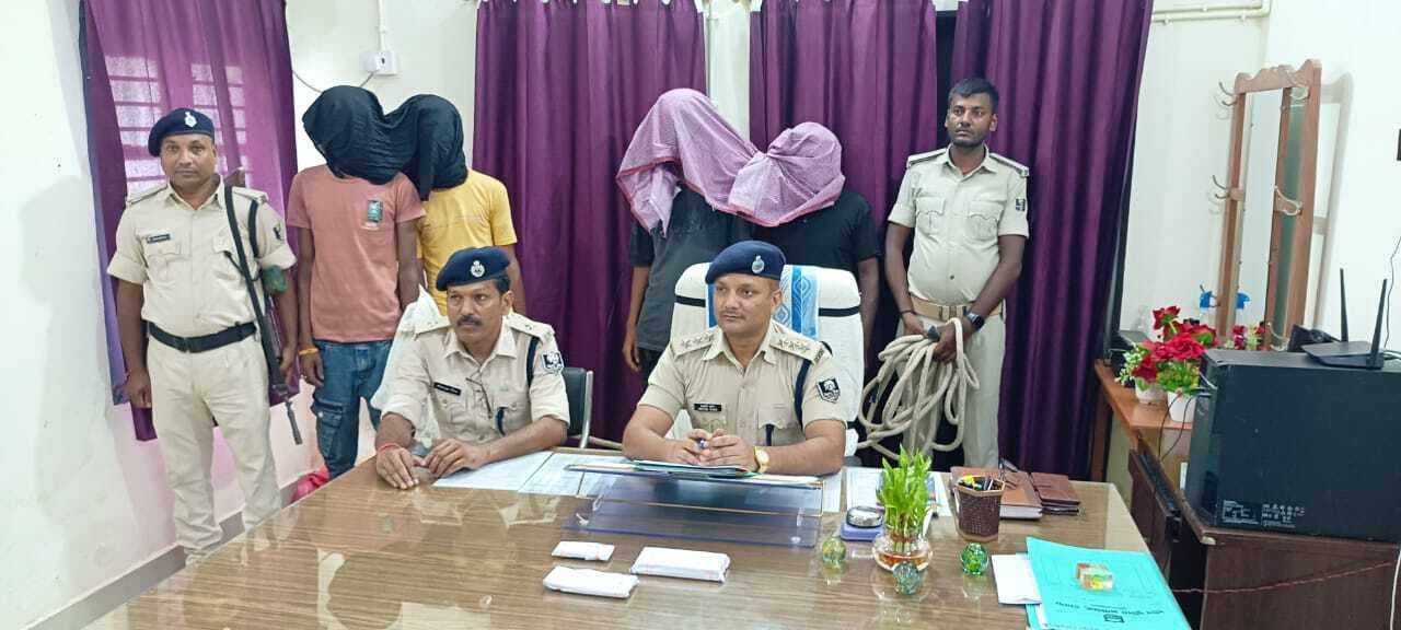 भंडारिसम डाका कांड का उद्भेदन, चार बदमाशों को पुलिस ने किया गिरफ्तार
