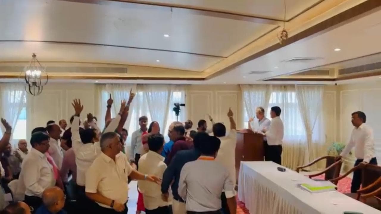 Country Cricket Club: हंगामेदार रहा कंट्री क्रिकेट क्लब का इओजीएम, छह मिनट में पास हो गया एजेंडा