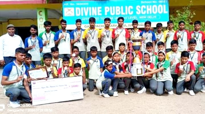 डिवाइन पब्लिक स्कूल ताइक्वांडो चैंपियनशिप का खिताब जीता