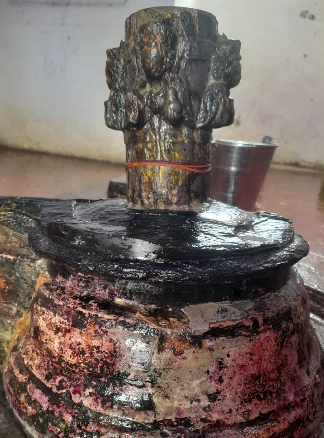 पूरणदेवी मंदिर परिसर के प्राचीन पंचमुखी शिव मंदिर का किया जा रहा जीर्णोद्धार