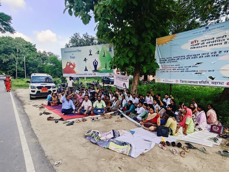 मांगों के समर्थन में एनएचएम कर्मियों की हड़ताल जारी