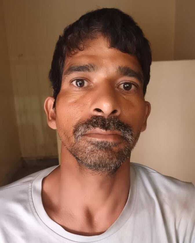 कुल्हाड़ी से हमला कर पत्नी को मौत के घाट उतार दिया