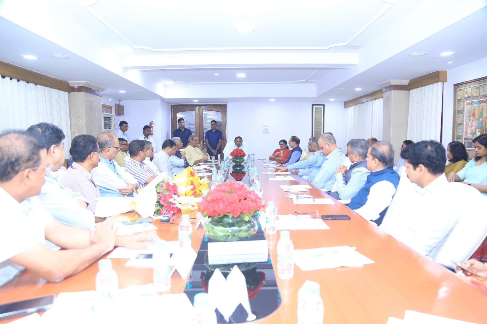 मुख्यमंत्री ने वरिष्ठ केंद्रीय अधिकारियों के साथ की बैठक, ‘नये ओडिशा’ के गठन में मांगा सहयोग