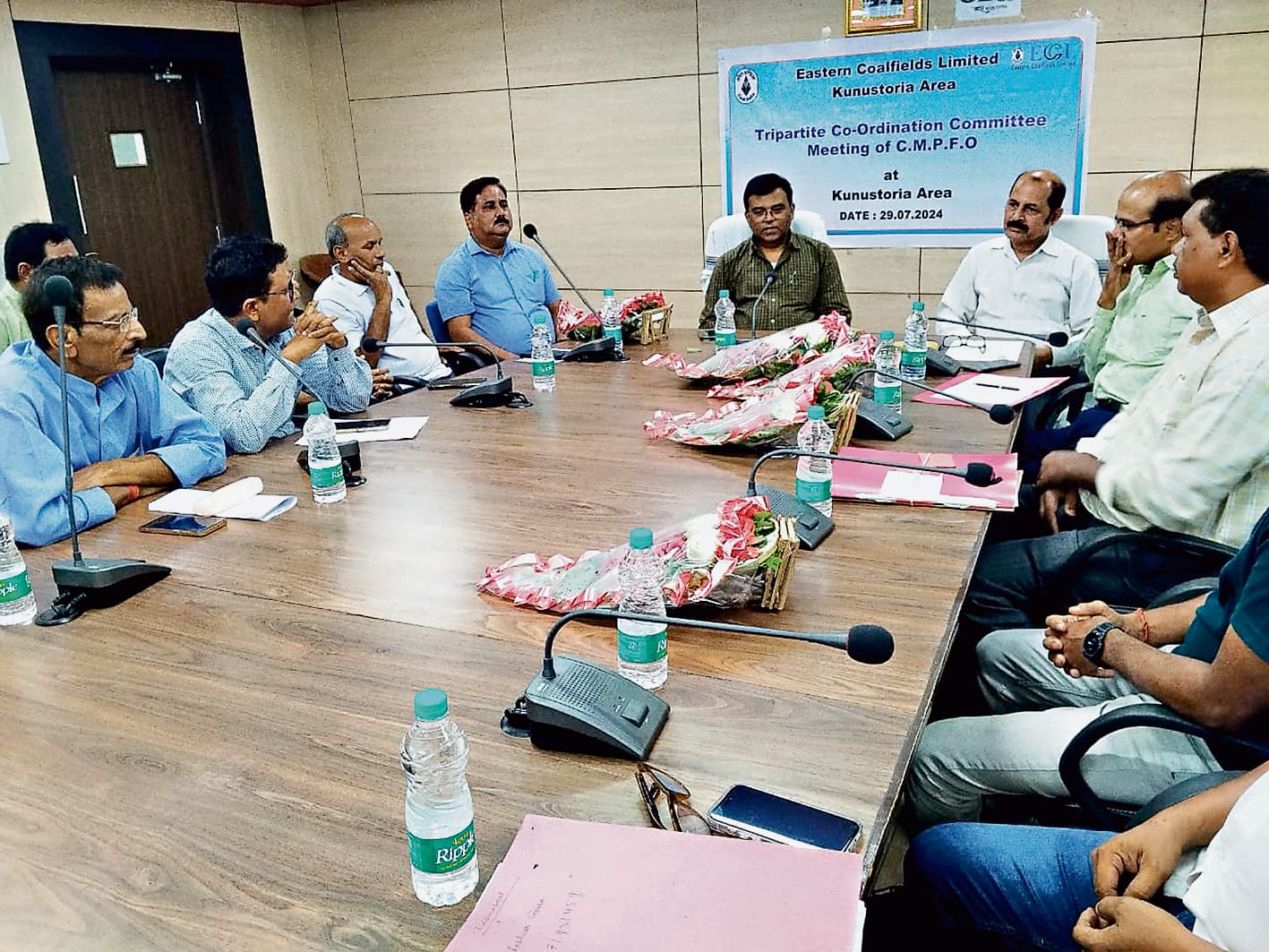 सीएमपीएफ की त्रिपक्षीय समन्वय समिति की बैठक