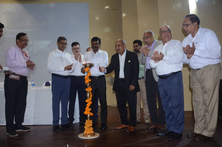 एस्ट्रोनॉमी और स्पेस साइंस में बनाएं कैरियर