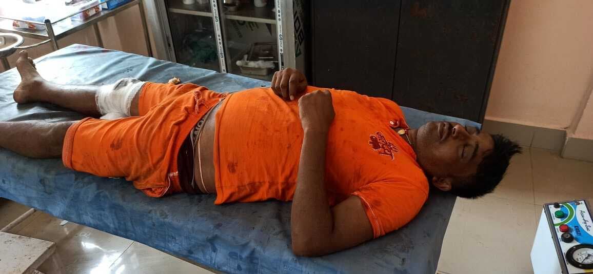 सड़क दुर्घटना में बिहार के शाहपुर के एक कांवरिया की मौत, दो घायल, एक ही बाइक पर सवार थे तीन कांवरिया