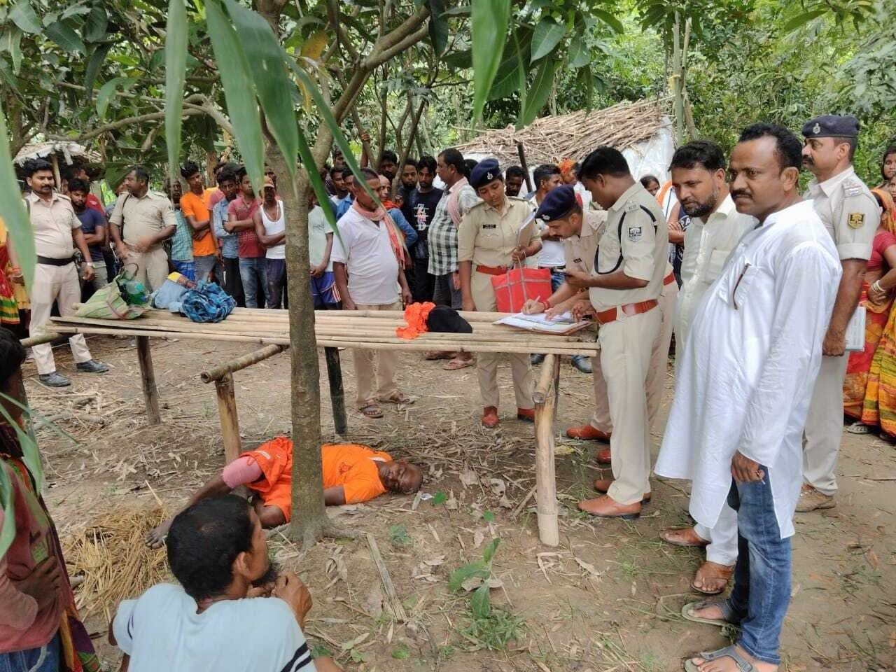 बगीचे में मिला युवक का शव, आत्महत्या की आशंका