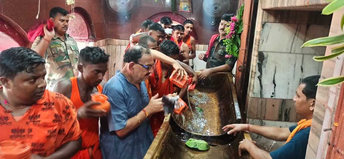 बासुकिनाथ श्रावणी मेला में कांवरियों की भीड़ उमड़ी, बाबा फौजदारीनाथ की भक्ति में ओत प्रोत हुए कांवरिये, 1,15,845 कांवरियों ने अरघा में जल डाला