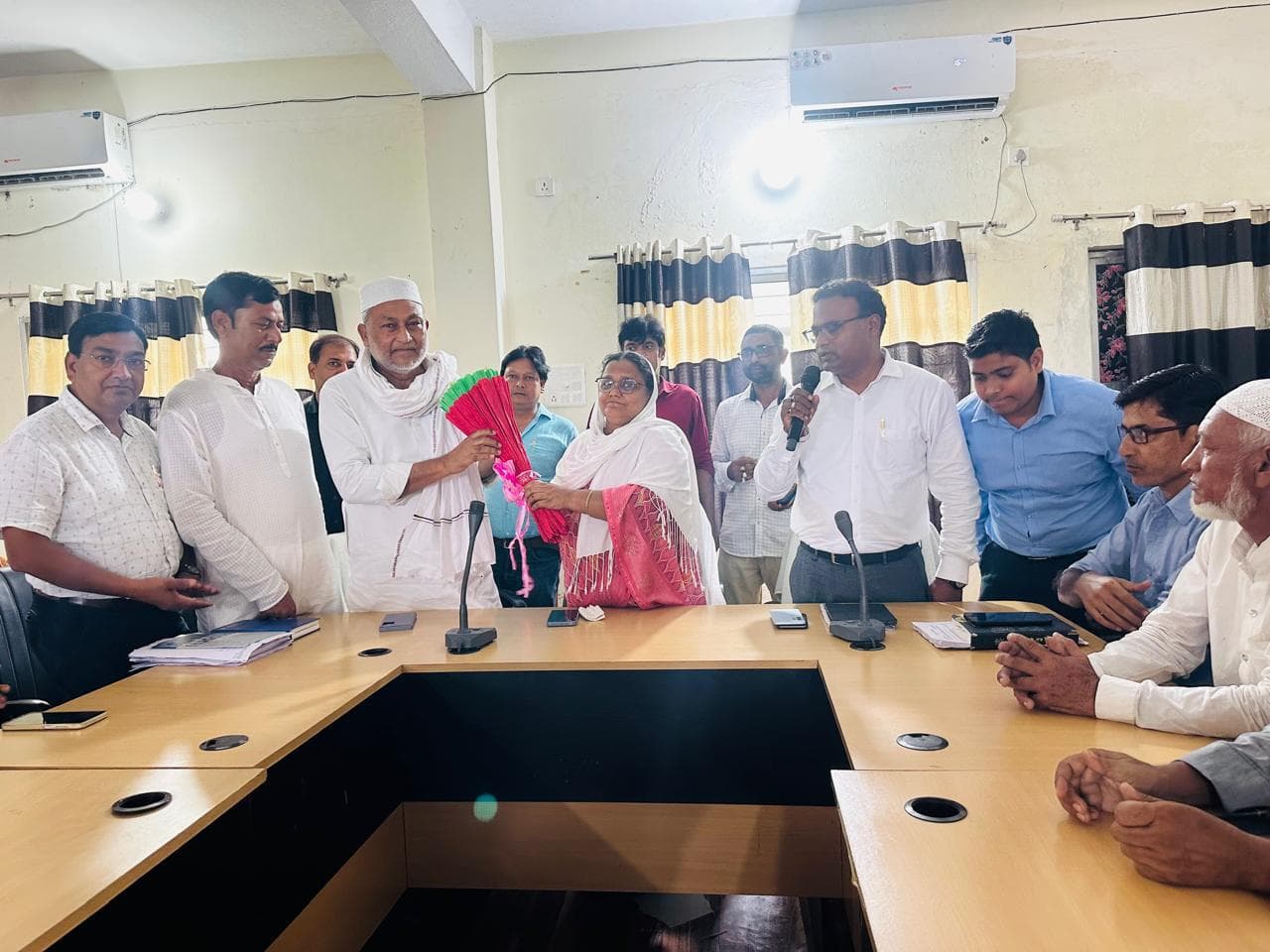 पंचायत समिति की बैठक में कई मुद्दों पर गरमा गरम बहस, शिक्षा विभाग की कार्यशैली पर सदस्यों ने जताया रोष