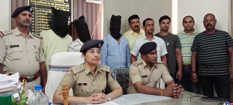 चेन स्नैचर गैंग का पर्दाफाश, सरगना समेत तीन गिरफ्तार