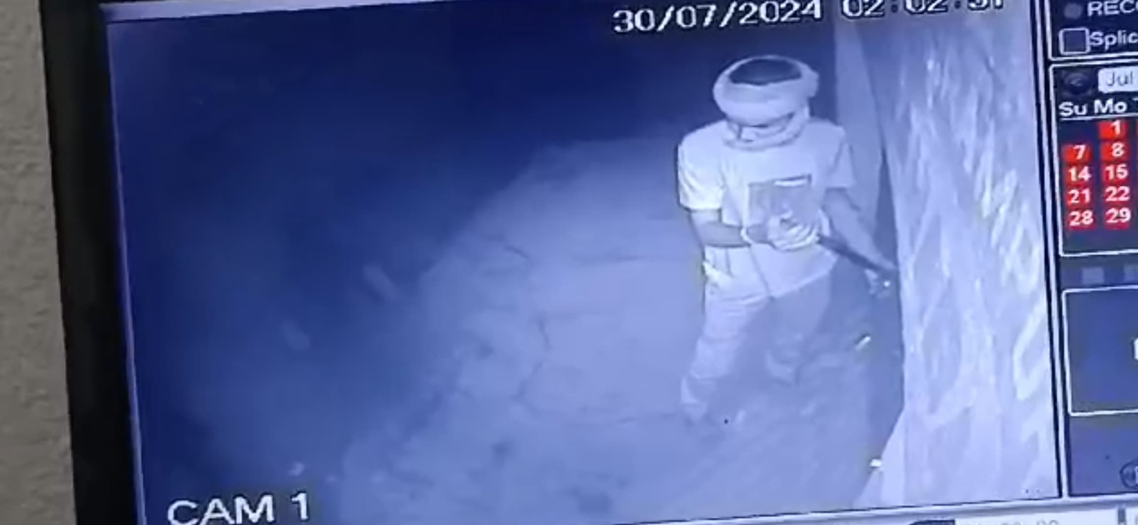 तोपचांची में बैंक का ताला तोड़ने का प्रयास, घटना सीसीटीवी में कैद