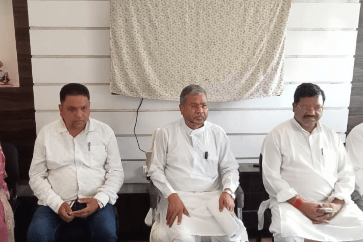 संताल परगना में खतरे में आदिवासियों का अस्तित्व, बढ़ रही मुस्लिम आबादी, पाकुड़ में बोले बाबूलाल मरांडी