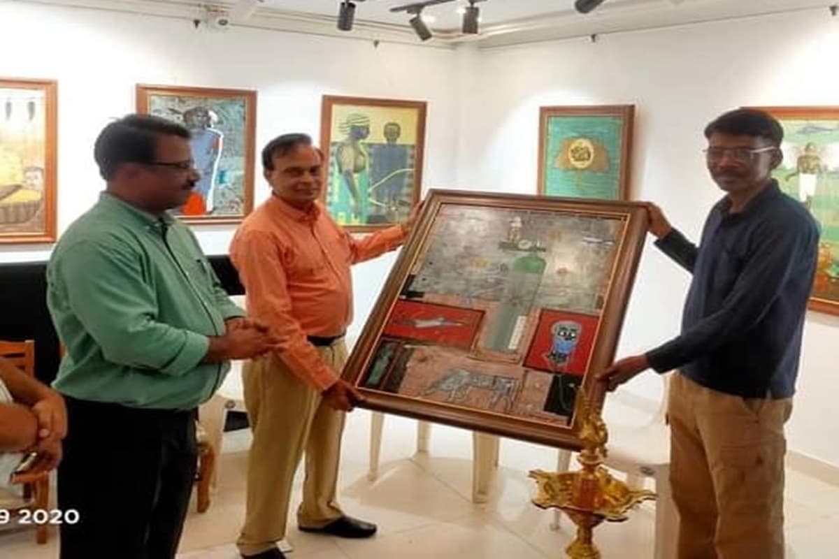 Santhal Painting : झारखंडी चित्रकार चुना राम हेम्ब्रम की दिल्ली में सोलो प्रदर्शनी आयोजित, संताली संस्कृति का दर्शन कराती है पेंटिंग्स
