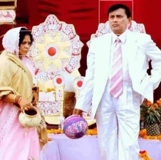 Hathras Stampede: नारायण साकार हरि के आश्रम में आधी रात को घुसी पुलिस, लेकिन हाथ नहीं लगा बाबा