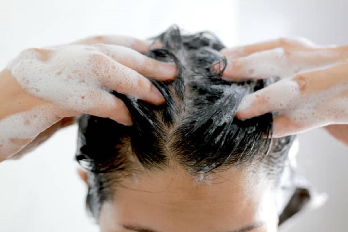 Hair Care: जानिए एक हफ्ते में कितनी बार करना चाहिए शैम्पू ?