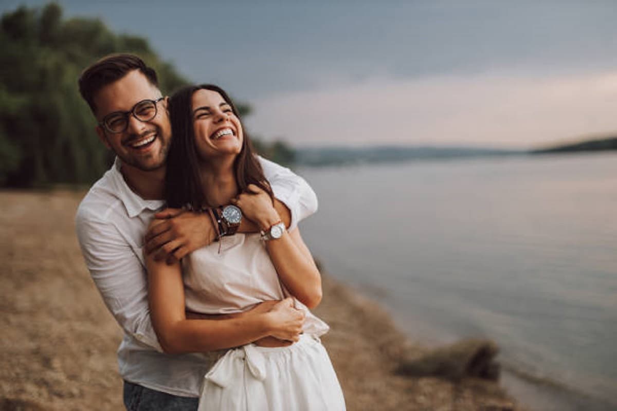 Relationship Tips: अपनी शादी को बनाना चाहते हैं खुशहाल तो फॉलो करें ये टिप्स