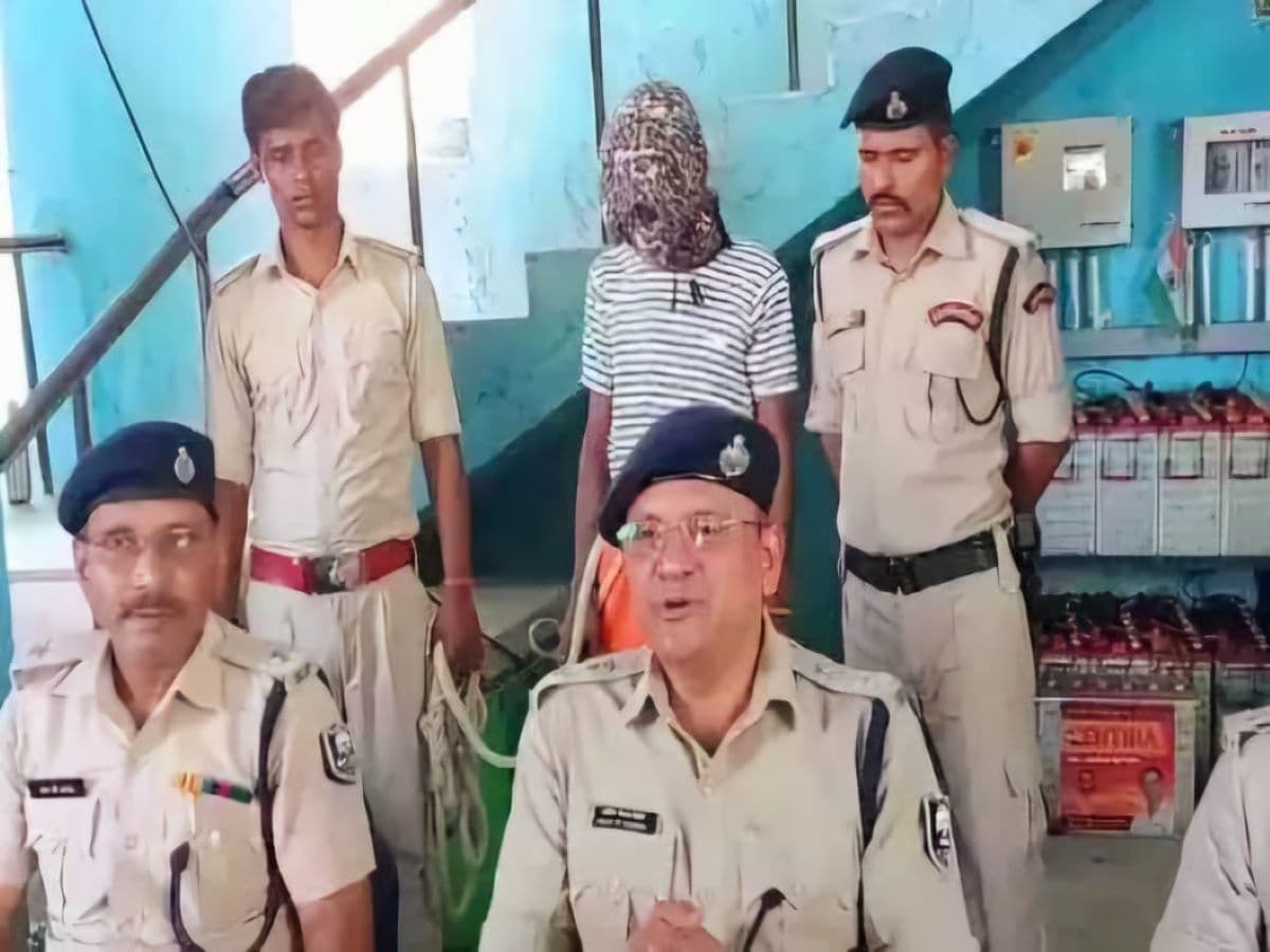 कैमूर में छोटे ने बड़े भाई की डंडे और ईंट से कुच-कुच कर की हत्या, पत्नी से बड़े भाई का था अवैध संबंध…