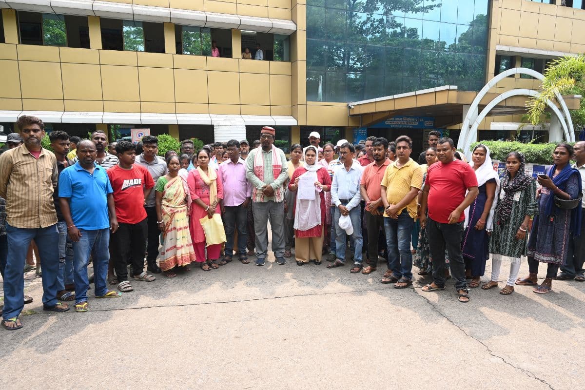 Jharkhand Crime: परमजीत गिरोह के कुख्यात बमबाज कार्तिक मुंडा की फ्लैट से कूदकर मौत, पत्नी ने पुलिस पर लगाया ये आरोप