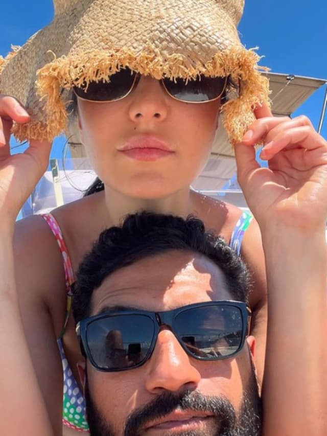 लेडी लव कैटरीना के बर्थडे पर विक्की कौशल ने शेयर किया रोमांटिक फोटोज