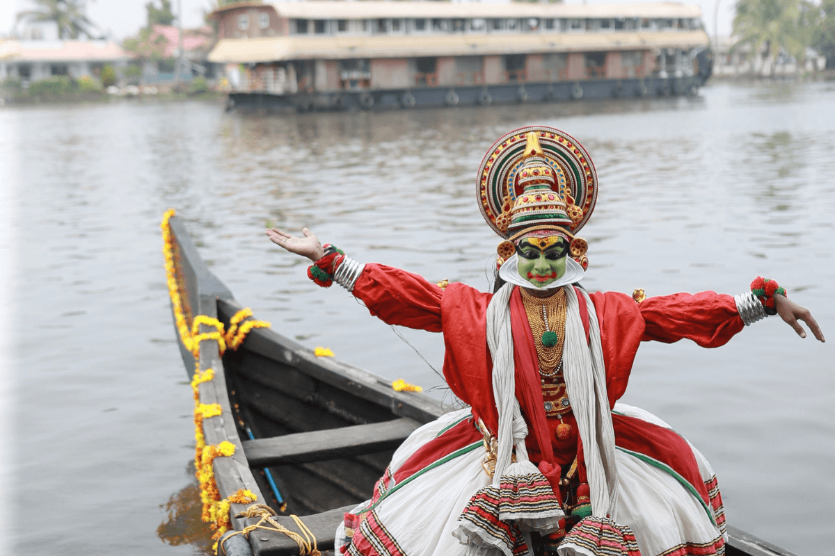 Monsoon Travel: मानसून में पहाड़ों पर नहीं जाना चाहते हैं, तो इन जगहों को करें एक्सप्लोर
