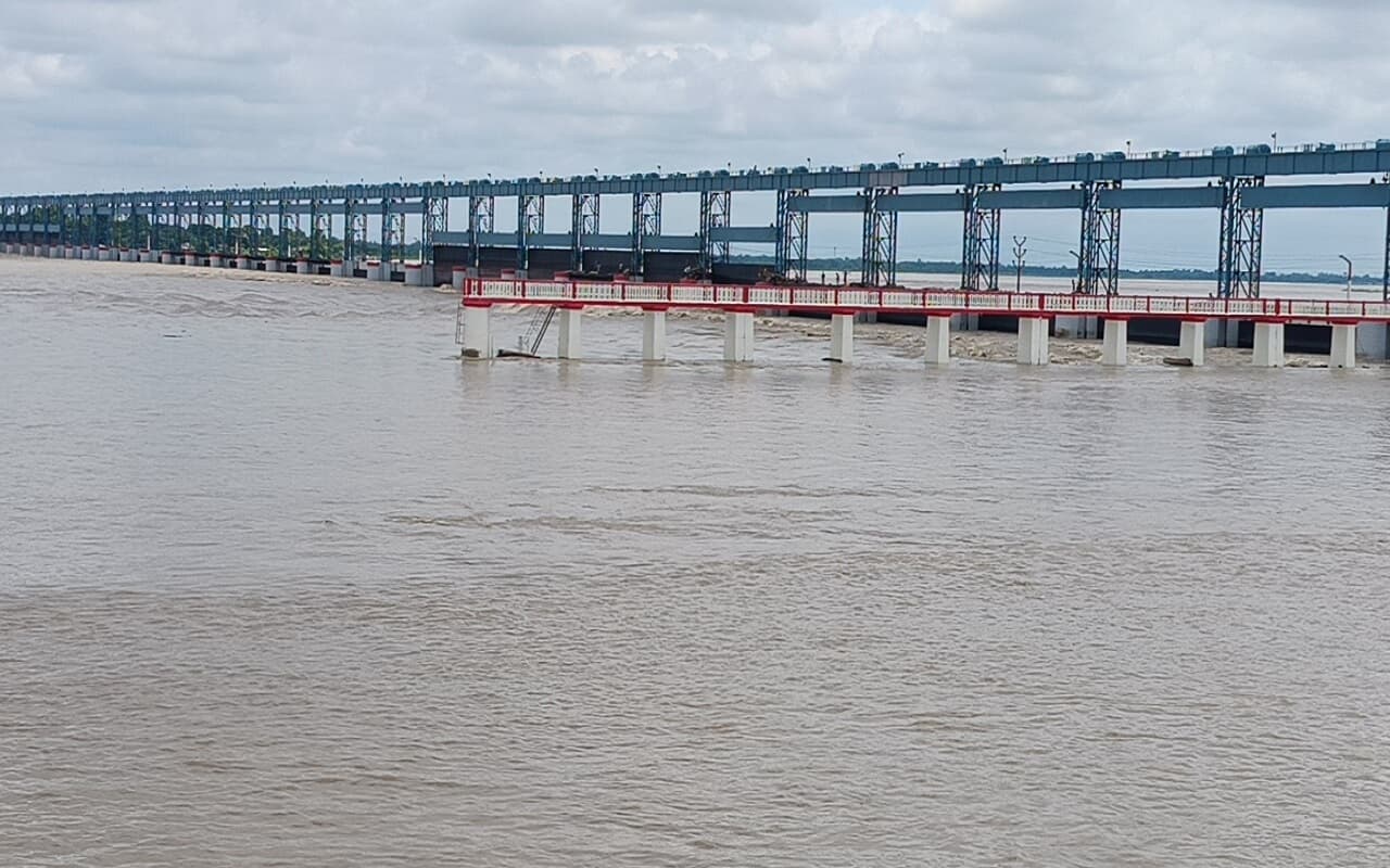Kamla Barrage: कमला बराज के निर्मण में अभी लगेगा वक्त, बाढ़ से सुरक्षा के साथ मिलेगी सिंचाई सुविधा