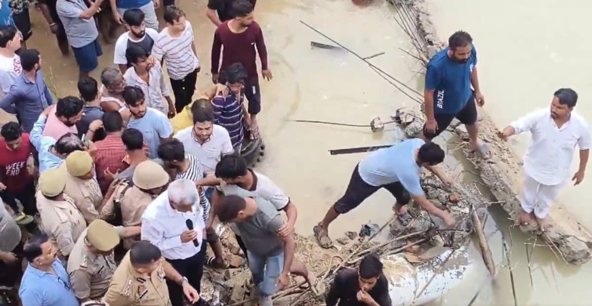 Mathura News: मथुरा पानी की टंकी हादसे से सांसद हेमामालिनी दु:खी, पीएम से करेंगी शिकायत