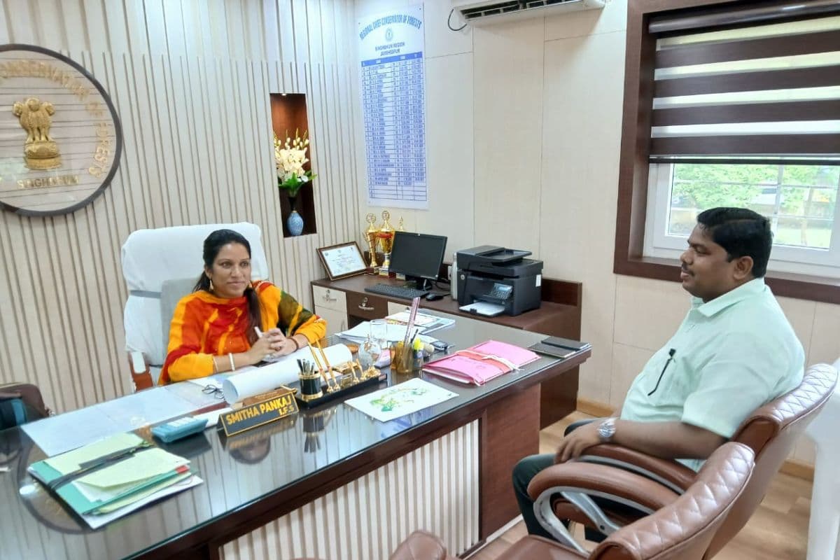 Elephant News: झारखंड में हाथियों का बढ़ा तांडव, पश्चिम बंगाल ने रोकने के लिए लगाया करंटवाला तार, सर्वे करने पहुंची टीम