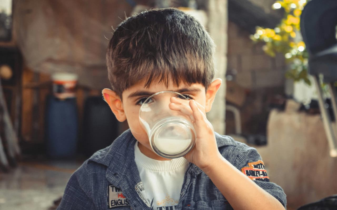 Health Tips: दूध में मिला दें बस ये एक चीज, सेहत को होंगे अनगिनत फायदे