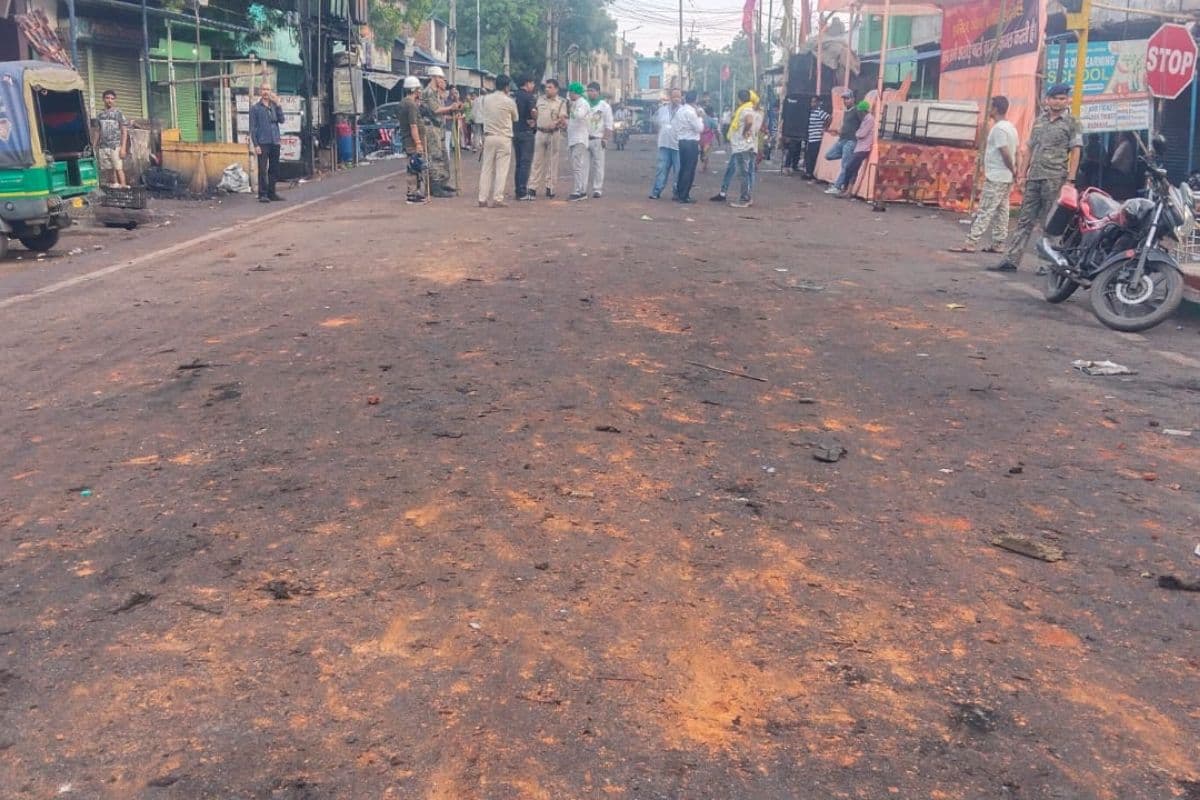 Muharram Violence: धनबाद में 3 अखाड़ा कमेटियों की भिड़ंत, एक घंटे तक होती रही ईंट-पत्थर की बारिश