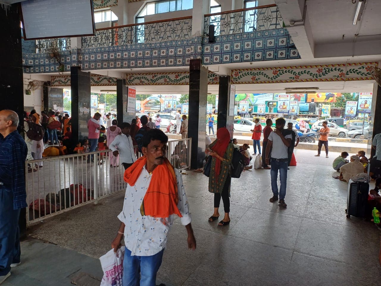 मुजफ्फरपुर जंक्शन की सुरक्षा से खिलवाड़! लगेज स्कैन की व्यवस्था समाप्त