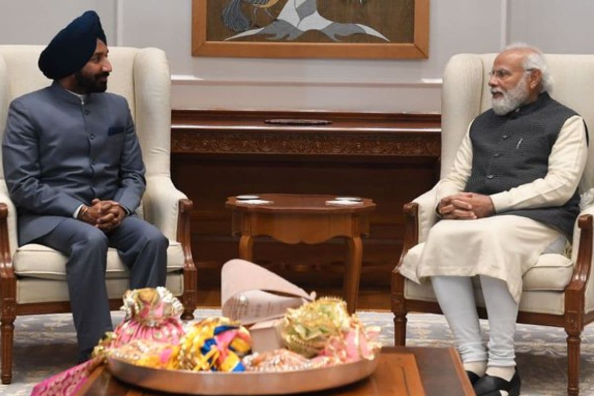 BJP में शामिल हुए राज्यसभा के ये सांसद, राष्ट्रपति ने किया था मनोनीत