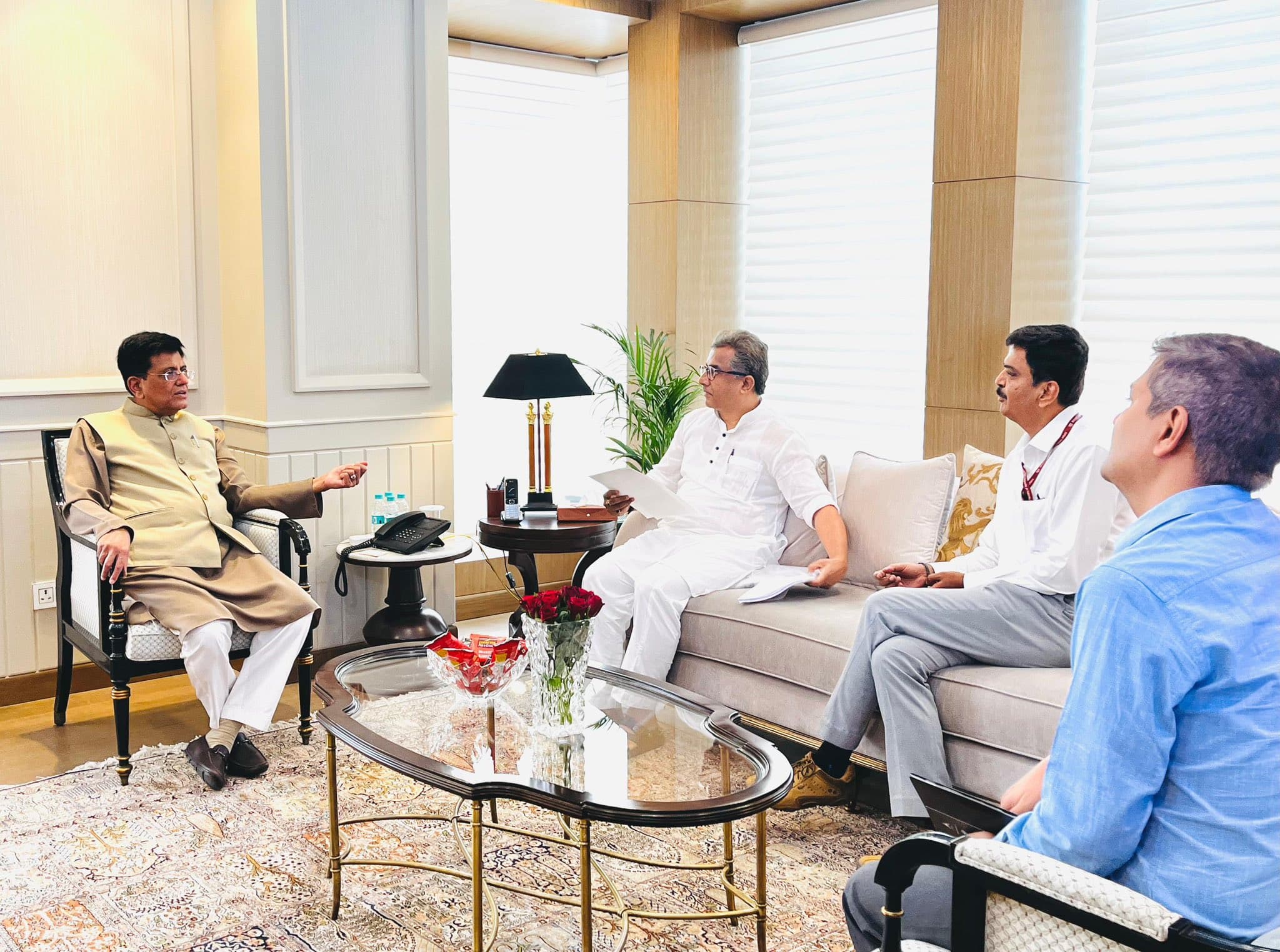 केंद्र सरकार ने बिहार को दिया तोहफा, बक्सर और पश्चिमी चंपारण में बनेंगे दो SEZ, रोजगार और निवेश को मिलेगा बढ़ावा