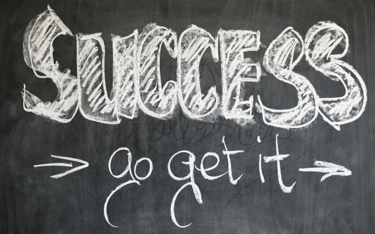 Success Tips: सफलता की राह में रुकावट डालती है आपकी ये आदतें, आज ही पाएं छुटकारा
