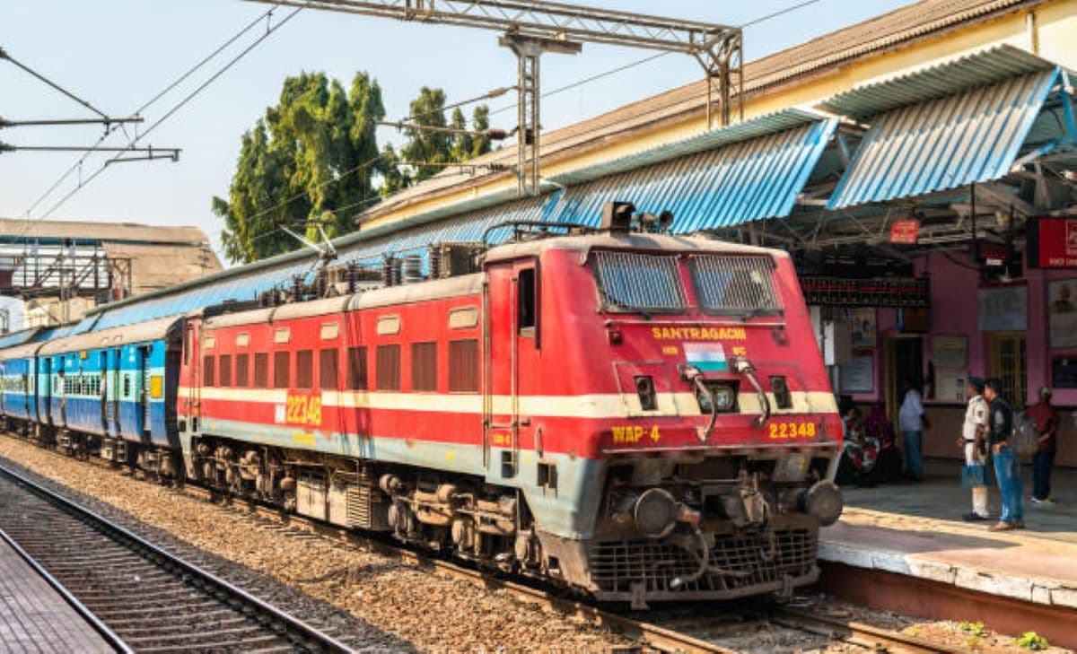 Train News : बैद्यनाथ-धाम जाने वाले यात्रियों के लिये खुशखबरी, ट्रेनों से जुड़ेगा सामान्य द्वितीय श्रेणी कोच