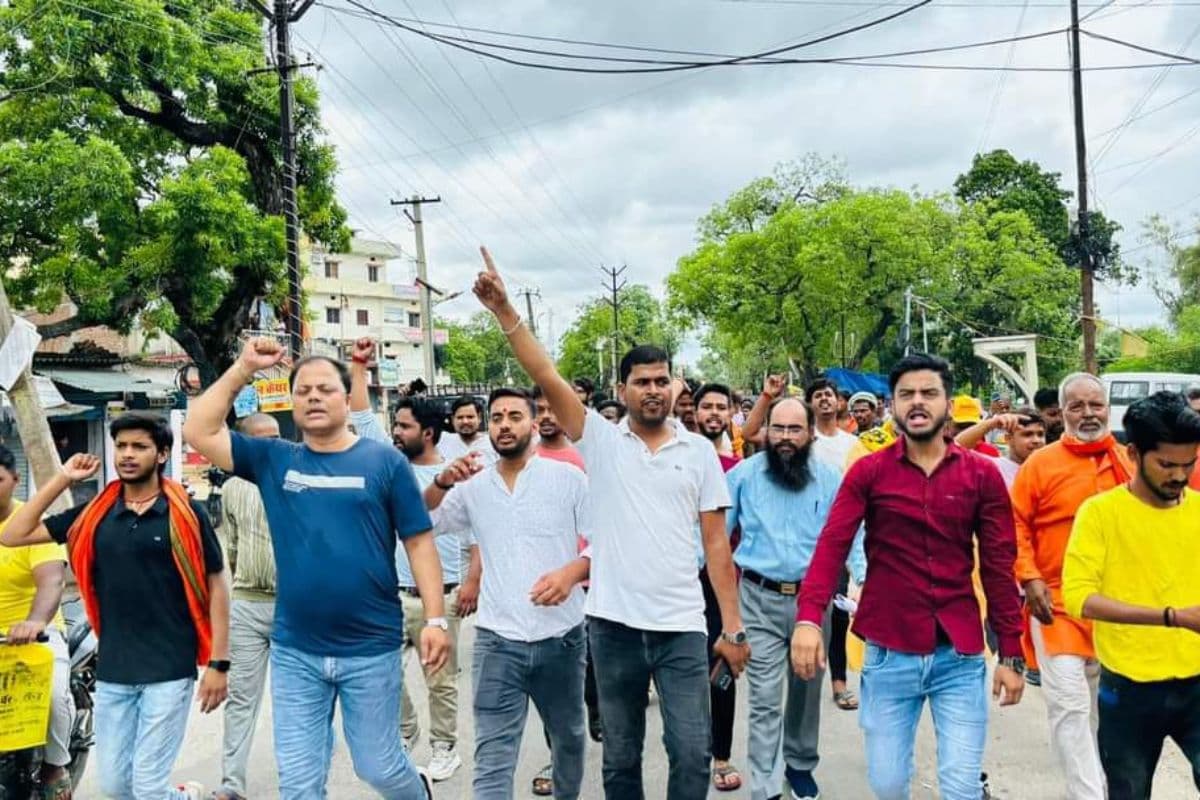 झारखंड में विश्व हिंदू परिषद के नगर मंडल अध्यक्ष कर्ण कुमार चंद्रवंशी पर जानलेवा हमला